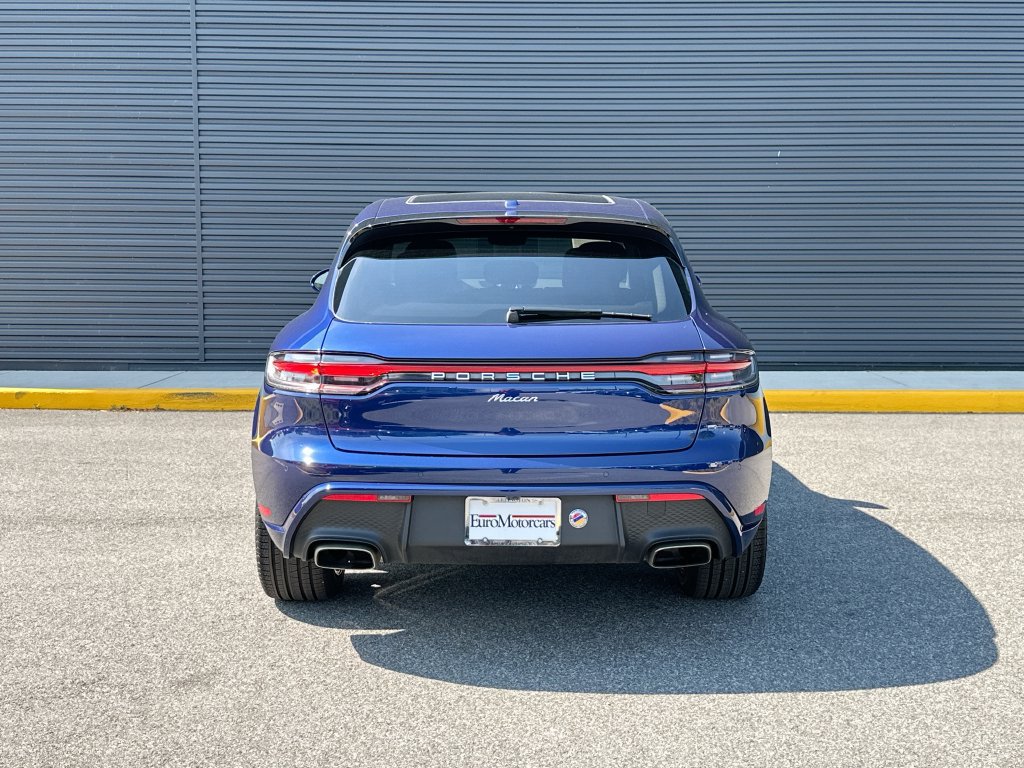 Certified 2026 Porsche Macan AWD/4WD image 17
