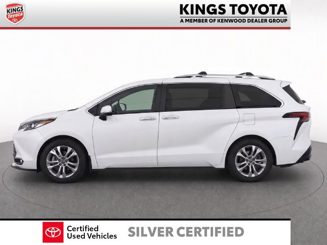 Used 2022 Toyota Sienna Platinum FWD image 10