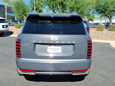 New 2026 Hyundai Palisade Calligraphy FWD image 5