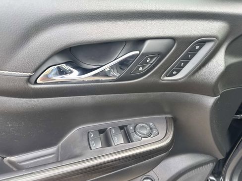 Used 2021 GMC Acadia SLT w/ Elevation Edition FWD image 21