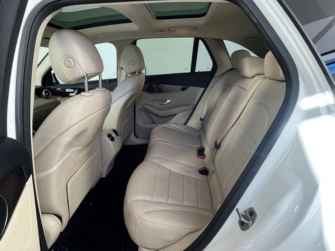Used 2022 Mercedes-Benz GLC 300 GLC 300 image 18