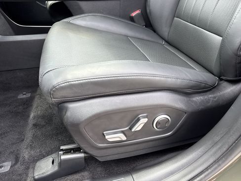 Certified 2025 Hyundai Santa Fe SEL FWD image 12
