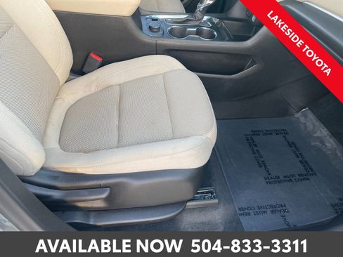 Used 2023 Chevrolet Traverse LS w/ Safety Package image 17
