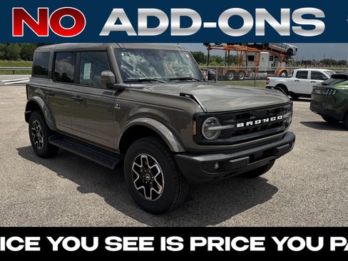 New 2026 Ford Bronco Outer Banks AWD/4WD image 1