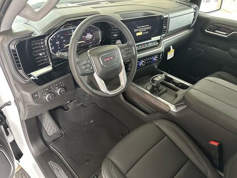 New 2026 GMC Sierra 1500 SLT w/ SLT Premium Plus Package image 13
