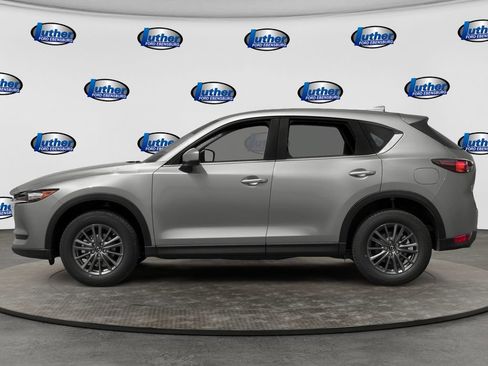 Used 2017 MAZDA CX-5 Touring w/ Preferred Equipment Package AWD/4WD image 3