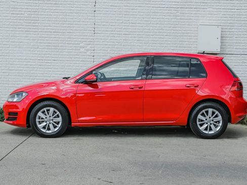 Used 2015 Volkswagen Golf SE image 10