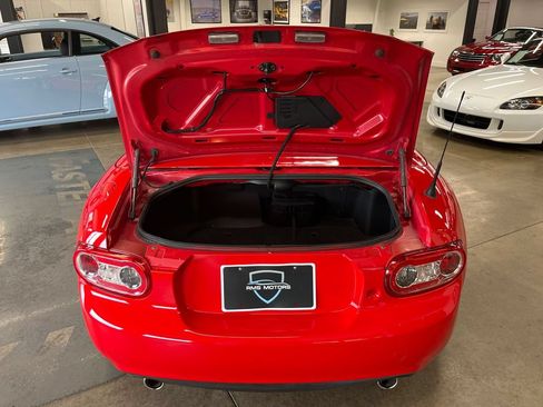Used 2011 MAZDA MX-5 Miata Grand Touring w/ Premium Pkg RWD image 71
