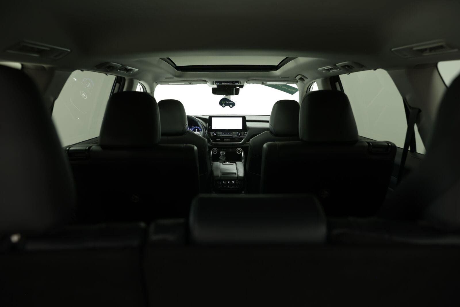 Used 2025 Toyota Grand Highlander AWD image 16