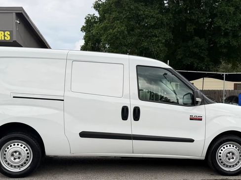 Used 2018 RAM ProMaster City Tradesman FWD image 4