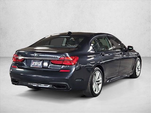 Used 2017 BMW ALPINA B7 xDrive AWD/4WD image 5
