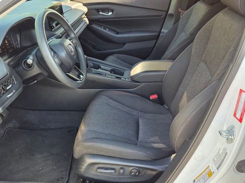 Used 2025 Honda Accord SE image 10