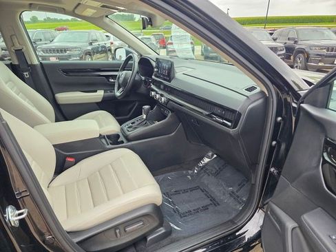 Used 2025 Honda CR-V EX-L image 17