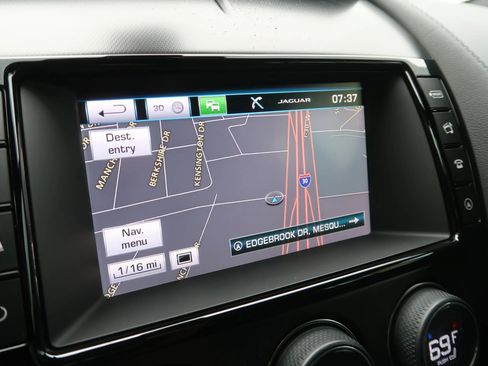 Used 2016 Jaguar F-TYPE S image 33