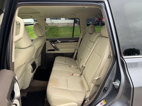Used 2016 Lexus GX 460 w/ Premium Package AWD/4WD image 12
