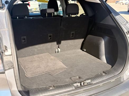 Used 2022 Ford Escape SE image 11