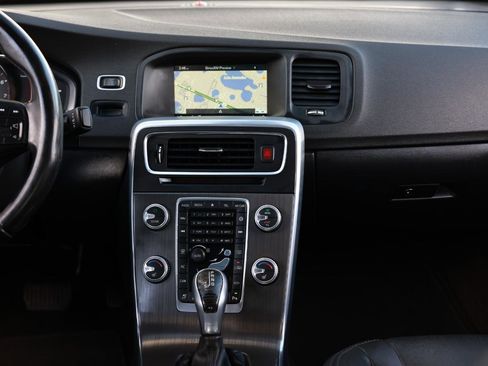 Used 2016 Volvo S60 T5 Premier image 34