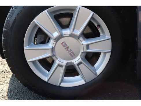 Used 2013 GMC Terrain SLE image 17