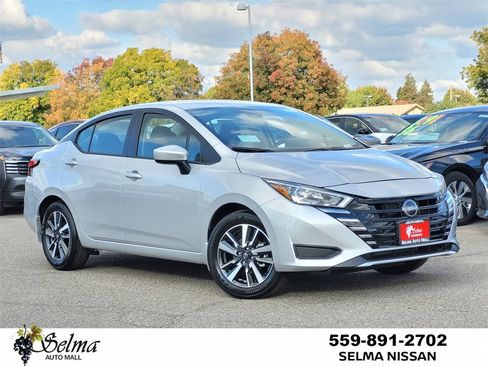 New 2025 Nissan Versa SV w/ Trunk Package image 1