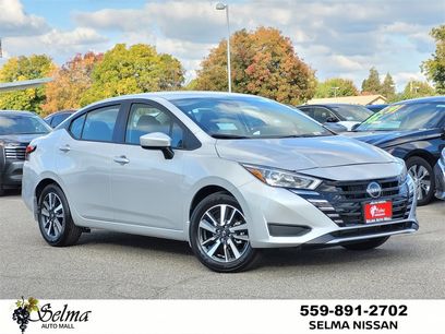 New 2025 Nissan Versa SV w/ Trunk Package