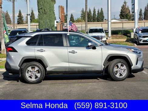 Used 2024 Toyota RAV4 XLE image 4