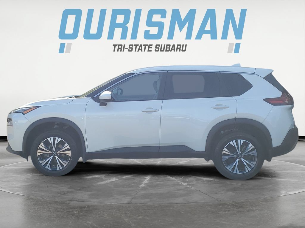 Used 2023 Nissan Rogue SV AWD/4WD image 3
