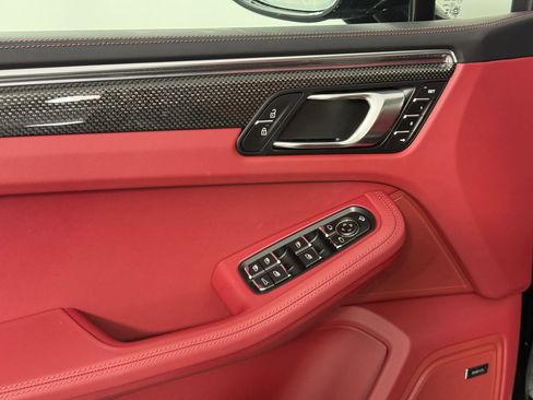 New 2026 Porsche Macan GTS image 14