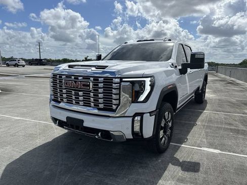 Used 2024 GMC Sierra 3500 Denali w/ Denali Reserve Package AWD/4WD image 20