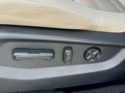 Used 2019 Honda CR-V EX image 19