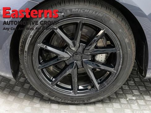 Used 2022 Tesla Model 3 Long Range AWD/4WD image 27