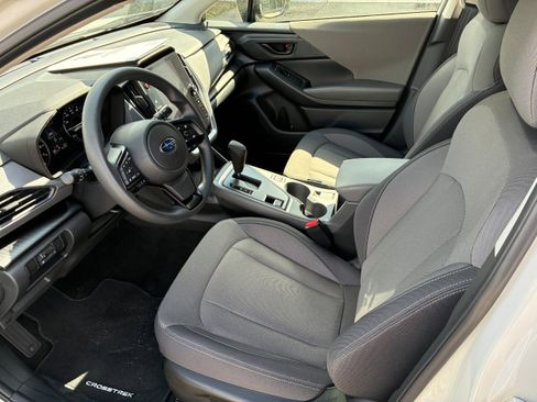Certified 2025 Subaru Crosstrek 2.0i Premium image 11