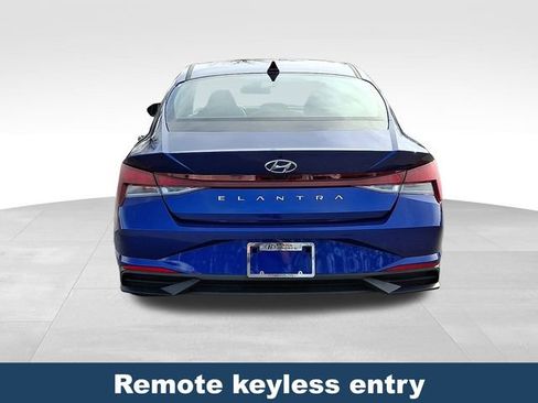 Used 2023 Hyundai Elantra SEL image 6