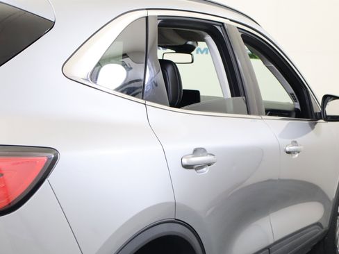 Used 2021 Ford Escape Titanium image 6