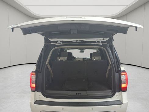 Used 2019 Ford Expedition Limited w/ Equipment Group 302A AWD/4WD image 12