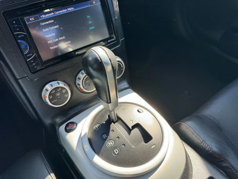 Used 2007 Nissan 350Z Touring image 36