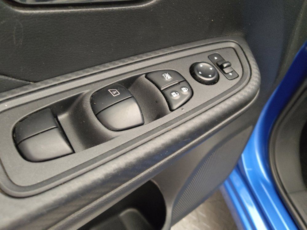 Used 2024 Nissan Versa SV FWD image 27