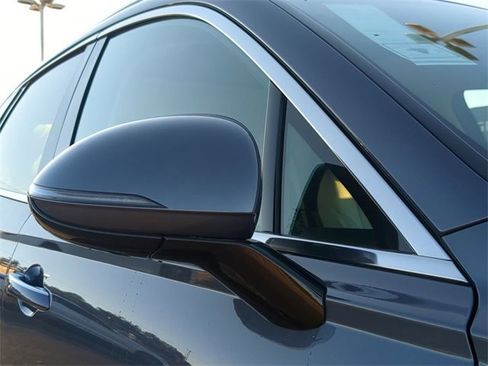 New 2026 Genesis GV70 2.5T Select image 11