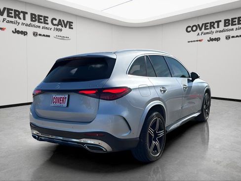 Used 2024 Mercedes-Benz GLC 300 4MATIC w/ AMG Line image 9