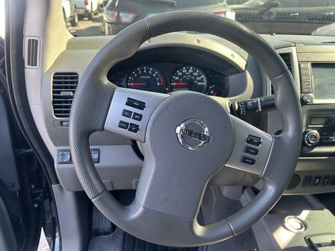 Used 2021 Nissan Frontier SV w/ Midnight Edition Floor Mats RWD image 15