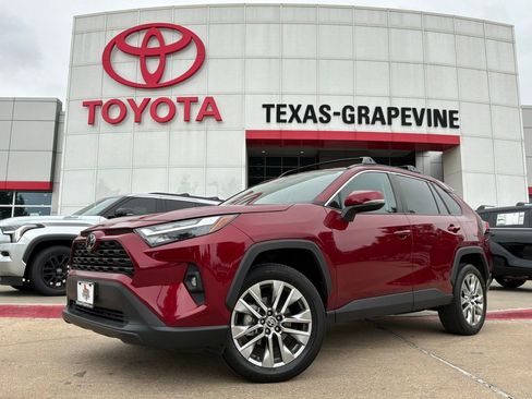 Used 2024 Toyota RAV4 XLE Premium FWD image 2