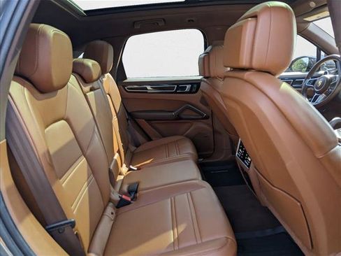 Used 2023 Porsche Cayenne S image 20