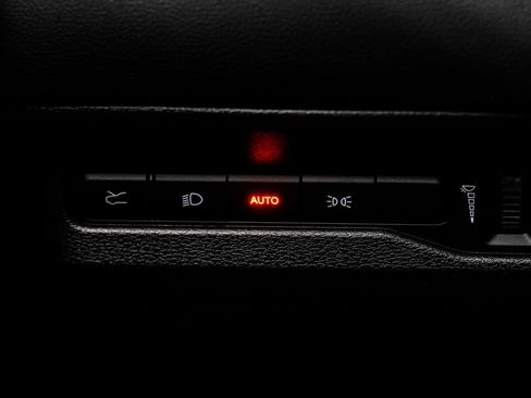 Used 2025 Dodge Charger R/T Scat Pack w/ Track Pack image 28