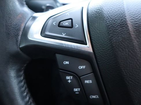 Used 2018 Ford Fusion SE w/ Equipment Group 201A FWD image 29