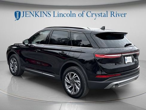 New 2026 Lincoln Corsair Premiere FWD image 9