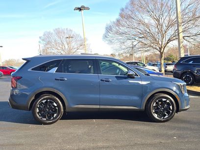 New 2026 Kia Sorento S w/ S Panoramic Sunroof Package