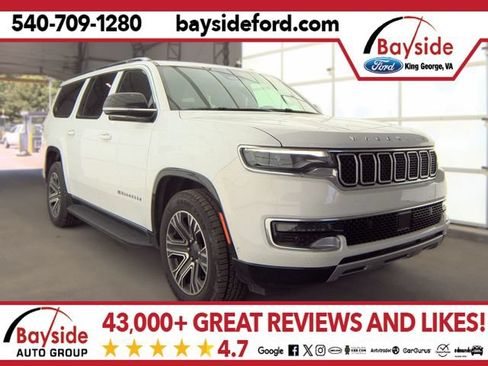 Used 2024 Jeep Wagoneer L Series II w/ Flexible Seating Group AWD/4WD image 1