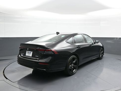Used 2023 Honda Accord Sport image 6