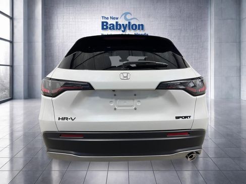 New 2026 Honda HR-V Sport image 4