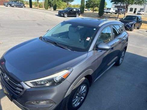 Used 2018 Hyundai Tucson SEL AWD/4WD image 19