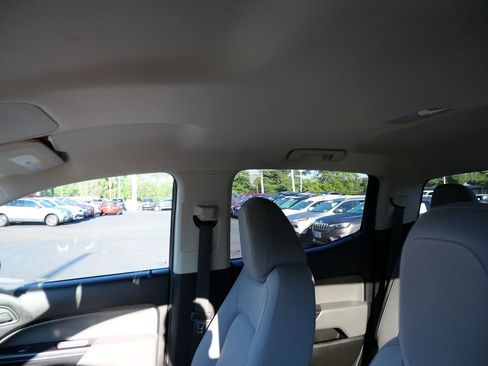 Used 2018 Chevrolet Colorado W/T w/ WT Convenience Package image 11